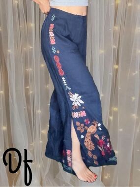 Johnny Was 100% Linen Embroidered Navy Pants With Side Slit Size 29-30 Waist